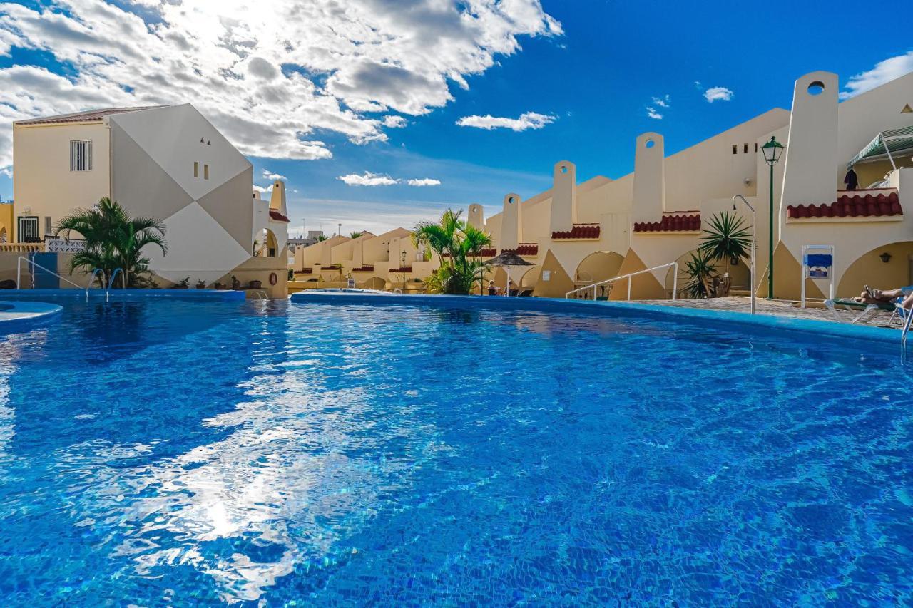Aircon River Style Pool Best Beach In 200M Mareverde Адехе Экстерьер фото